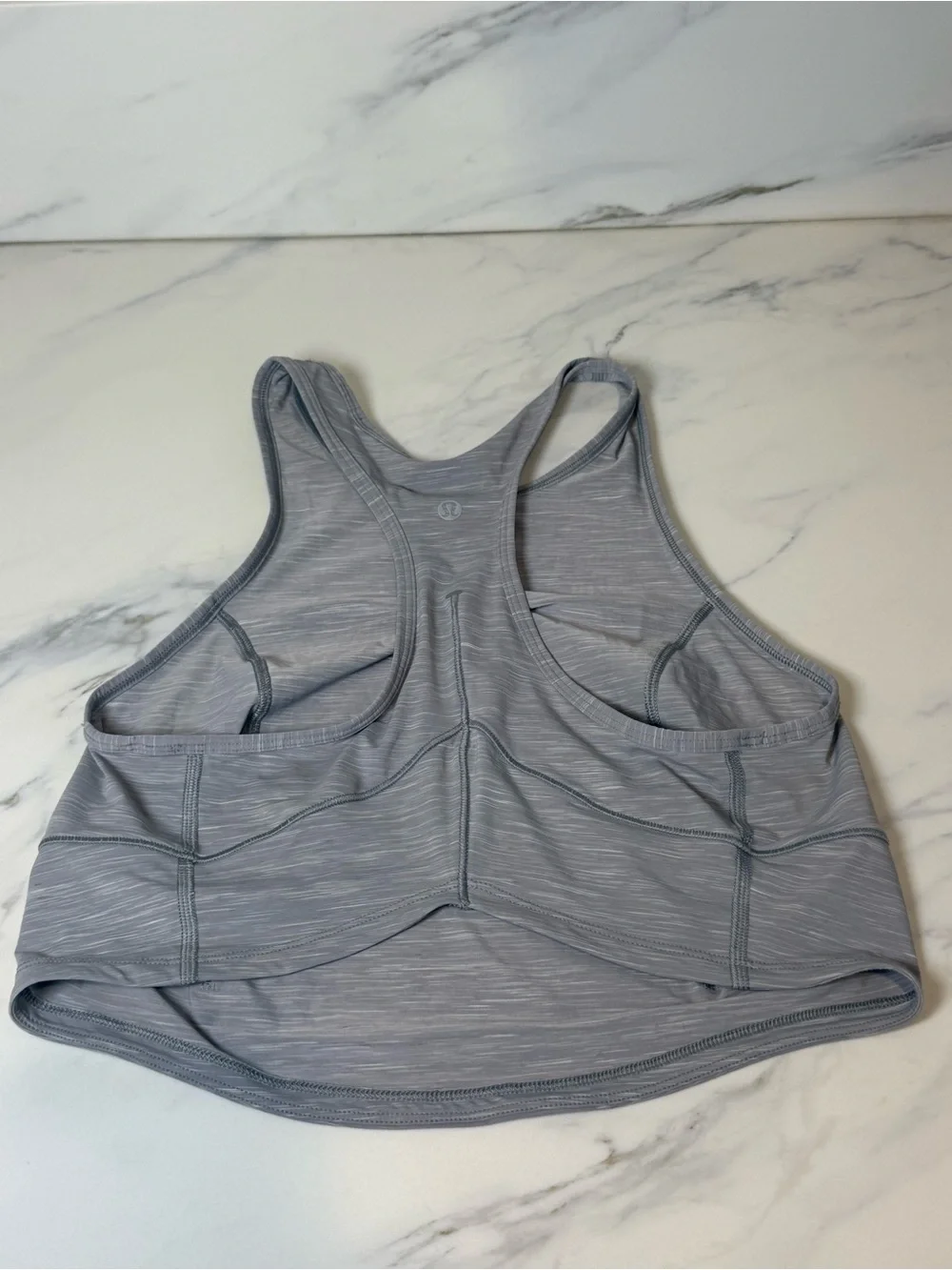 Lululemon cropped grey tank